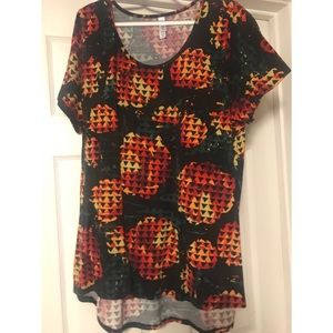 Geometric Lularoe Classic T
